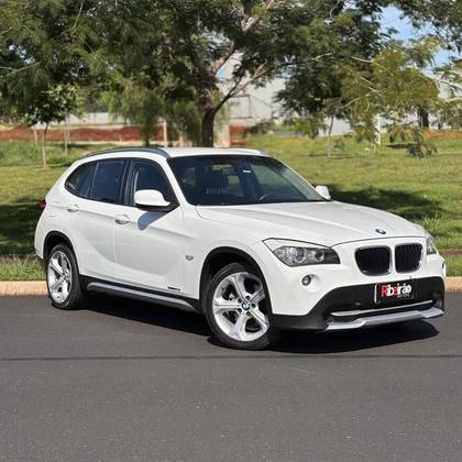 BMW X1 2.0 16V TURBO GASOLINA SDRIVE20I 4P AUTOMÁTICO BMW X1 2.0 16V TURBO GASOLINA SDRIVE20I 4P AUTOMÁTICO